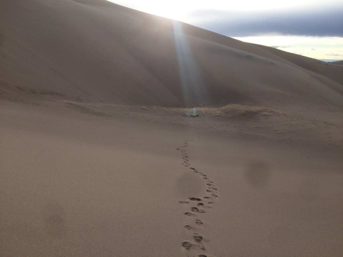 sand-dunes-tent.jpg